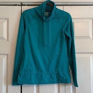 FREE WITH PURCHASE**** Layer 8 dry fit top fleece lined, size medium, GOC